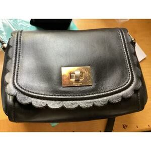 2634 Kate Spade Jasmin Maple Crossbody Bag w/Scalloped Edges Black 10" x 7" x 3"